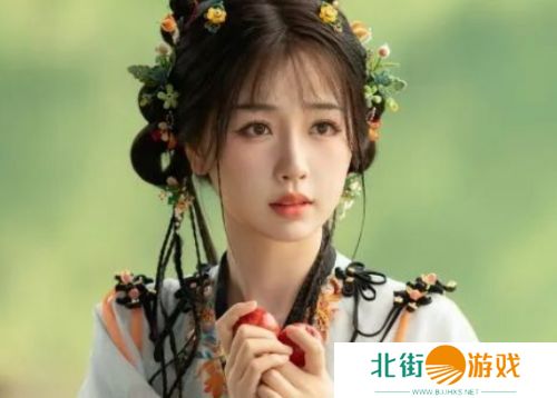 《永夜星河》主角吻戏遭删减引众怒,剧组被迫放出告白拥吻镜头,网热炸锅了