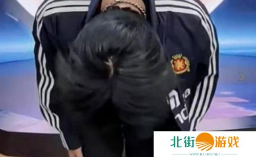 小杨嫂已退出三只羊公司,疑与小杨哥婚变,岳父回应:一生很短照顾好自己