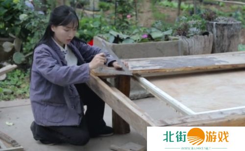 李子柒时隔三年回归,从探索者到领路人,连更2条视频再登顶流,太赞了