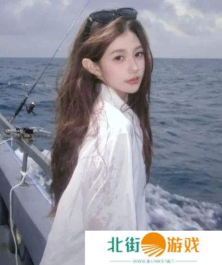 知名电竞选手官宣恋情,不料遭光速打脸,女方多个黑历史被扒,贵圈太乱了