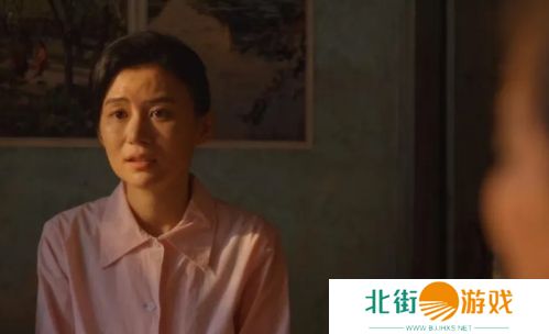 《小巷人家》直到鹏飞当了老板才明白,困住母亲的竟是外公外婆的偏心