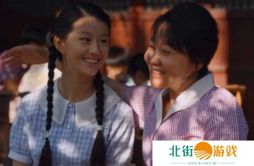 《小巷人家》黄玲有五大帮手，李佳最强，向鹏飞最富，而他却孤独终老