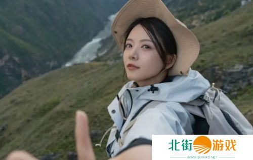 骆歆在某音乞求礼物无人搭理,网友吐槽其背叛某鱼,本人回应:和平分手