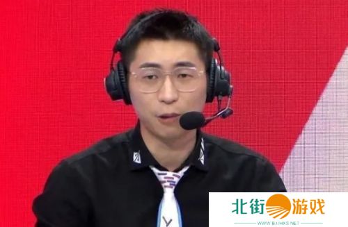 Ning直播再次喊话王多多,称自己曾经是世界冠军,嘲讽其只会做几首诗