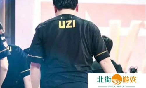 G2多次邀请Uzi加入被婉拒，Uzi回应：现在天天只想带小孩，还想再要一个