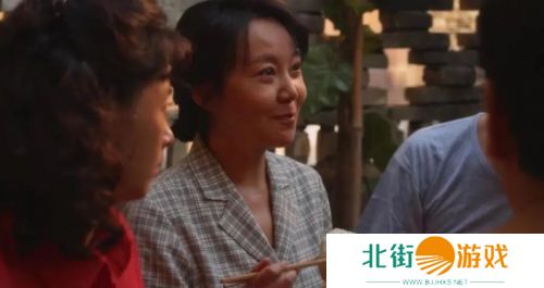 《小巷人家》大结局:宋莹远走广东,黄玲再创业,小巷众人终于迎来**